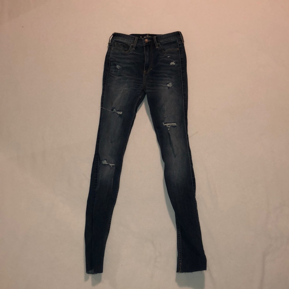 HOLLISTER ULTRA HIGH RISE SUPER SKINNY JEAN